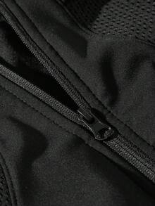 SHEIN Sports 女士圆领无袖拉链休闲短款上衣和短裤户外套装 - 黑色 - 查看 10