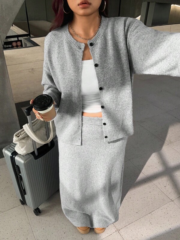 SHEIN EZwear Plus Size Women Solid Color Drop Shoulder Long Sleeve Single-Breasted Knitted Cardigan And Knitted A-Line Skirt Casual Suit