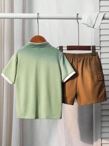 SHEIN Bộ 2 chiếc/bộ áo thun cổ đứng thoải mái cho bé trai màu tương phản thời trang thường ngày đa năng hàng ngày áo thun dệt kim và quần short dệt, thích hợp cho mùa xuân/hè, hàng ngày, thể thao, đi chơi, đi học, tụ tập, ngày lễ, biểu diễn và chụp ảnh - Màu xanh Bạc hà - Xem 2