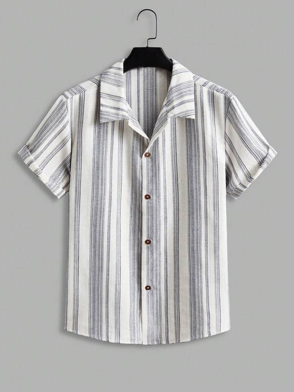 Manfinity RelaxMax Men's Vertical Striped Loose Fit Single-Breasted Short Sleeve Casual Shirt, Suitable For Summer