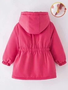 女童冬季双面连帽羽绒服，爱心印花，厚棉内衬，腰部收紧，可爱甜美，适合女宝宝冬季穿着。这款羽绒服采用粉色面料，适合秋季穿着。 - 玫紅色 - 查看 2