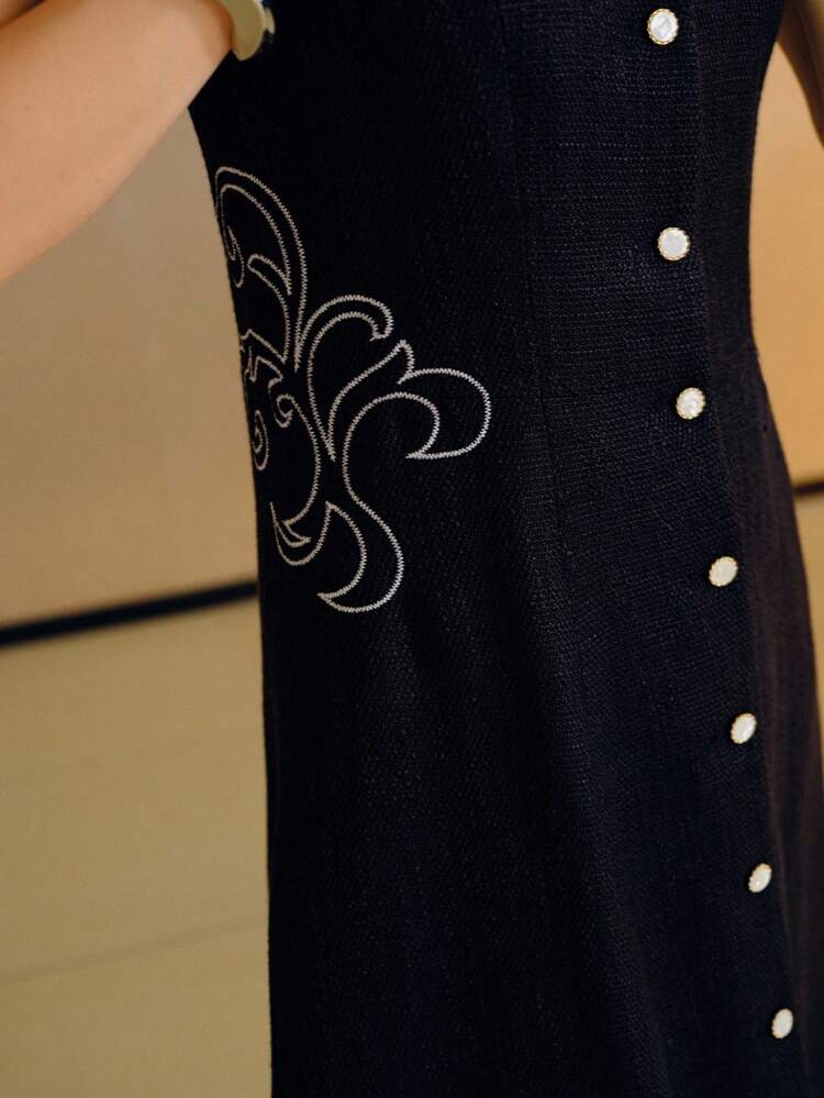 EMBROIDERY BUTTON UP DRESS