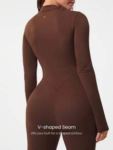 GLOWMODE 24 英寸 FeatherFit™-Air Glow Giver 柔软透气吸汗前拉链罗纹侧板轮廓接缝拇指孔深 V 形后背接缝可拆卸罩杯长袖连体衣低冲击日常运动服 - 肉桂靈感 - 查看 4