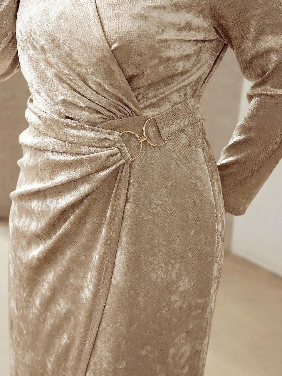 CHRISTMAS PLUS SIZE WOMEN VELVET STRUCTURED DESIGN MID-LENGTH DRESS