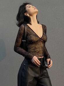 Strévra Women's V-Neck Lace Bodycon Short Long Sleeve T-Shirt