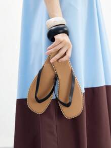 CUCCOO BIZCHIC Summer Casual Versatile Metal Edged Black Flip Flops