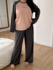 Dazy Plus Set di abbigliamento casual oversize con stampa di lettere, maniche a raglan larghe e patchwork a contrasto, adatto per l'autunno e l'inverno