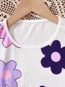 SHEIN 女童度假休闲碎花宽松T恤+梭织纹理宽松裤套装 - 紫色 - 查看 3