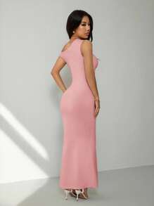 SHEIN PETITE 夏季服装、日常约会和旅行装、派对装、优雅女士内衣、外出装、斜肩不对称加长鱼尾裙、俱乐部女士装、约会装、宴会礼服 - 粉色 - 查看 3