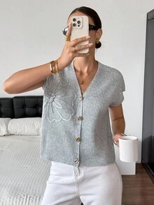 Siren Gaze Women's Romantic Fashion Button Sleeveless Knit Vest In Fall/Winter Casual