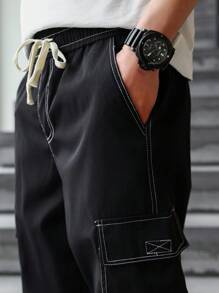 Manfinity Hypemode Men's Flip Pocket Drawstring Waist Straight Leg Cargo Pants Baggy Long Slacks Plain Black Going Out, Back To School
