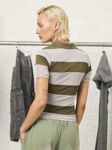 COUREZ Camisa polo transparente de manga corta / Tops lindos de estilo Y2K a rayas para salir - Verde Oliva - Ver 3