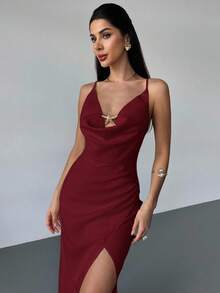 Firerie 女士优雅约会、度假、婚礼季节细肩带垂坠领口金属装饰交叉露背褶皱杏色纯色长裙 - 酒紅色 - 查看 7