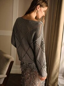 MOTF PREMIUM 优雅派对亮片菱形镂空船领毛衣，秋冬 - 灰色 - 查看 4
