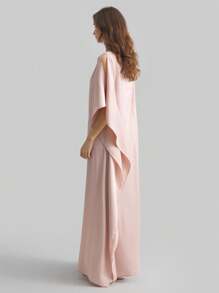 Ontre 女式新款优雅斗篷斗篷船领粉色缎面喇叭裙连衣裙，春夏