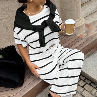 Plus Size Striped T…