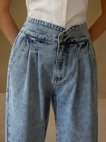 MOTF PREMIUM HIGH WAIST FOLD PLEATED SLANT POCKET TAPERED JEANS