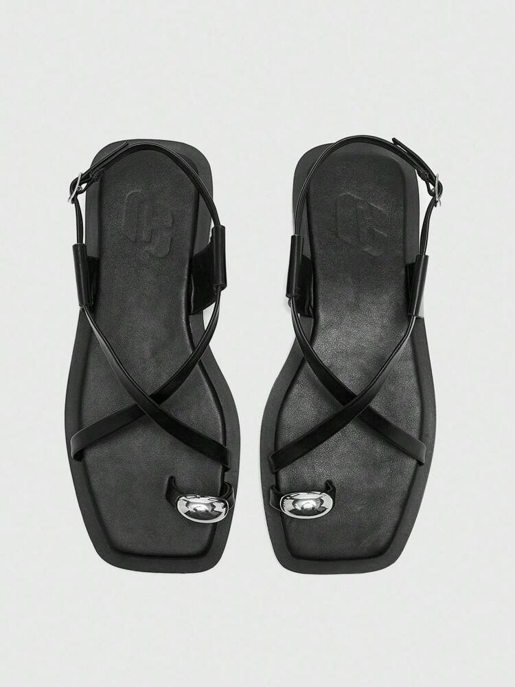 CUCCOO BIZCHIC Women's Comfortable Casual Flat Sandals, Toe-Thong Design With Metal Buckle Strap, Square Toe Leisure Sandals