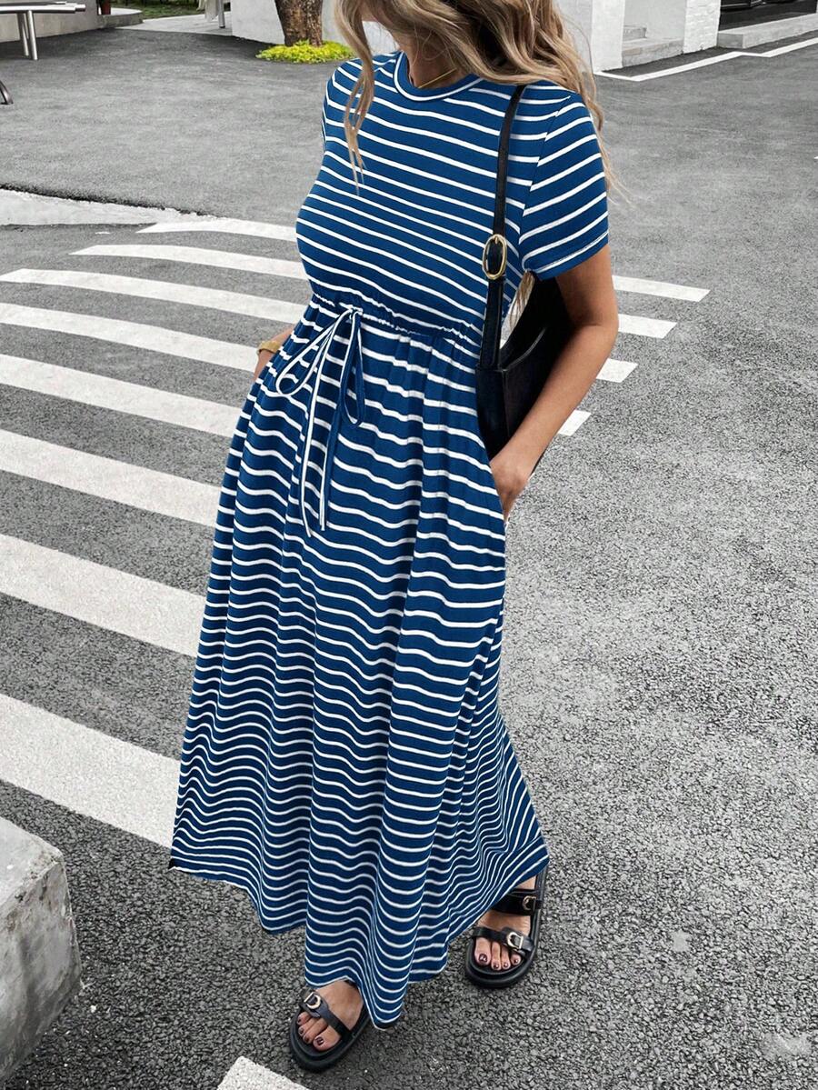 Siren Gaze 女式条纹圆领短袖抽绳腰口袋休闲中长连衣裙