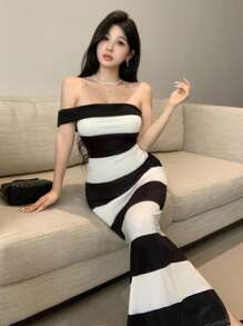 Celisse Neues Mode breites Streifen Off-Shoulder Schlitz Maxikleid aus Strick