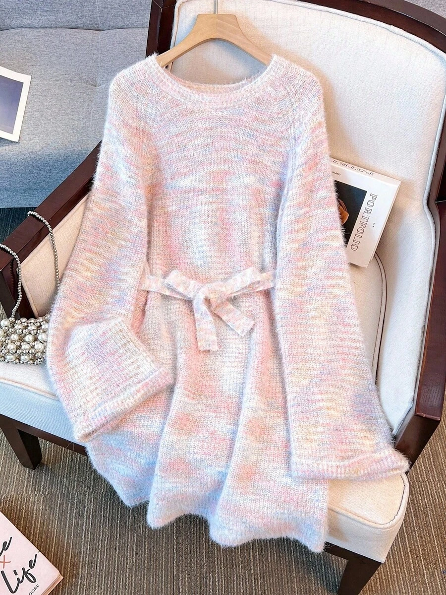 Franclia 女士秋冬新款高端大气宽松显瘦休闲法式优雅百搭气质设计感温柔约会长袖毛衣裙（图案随机） - 彩色 - 查看 1