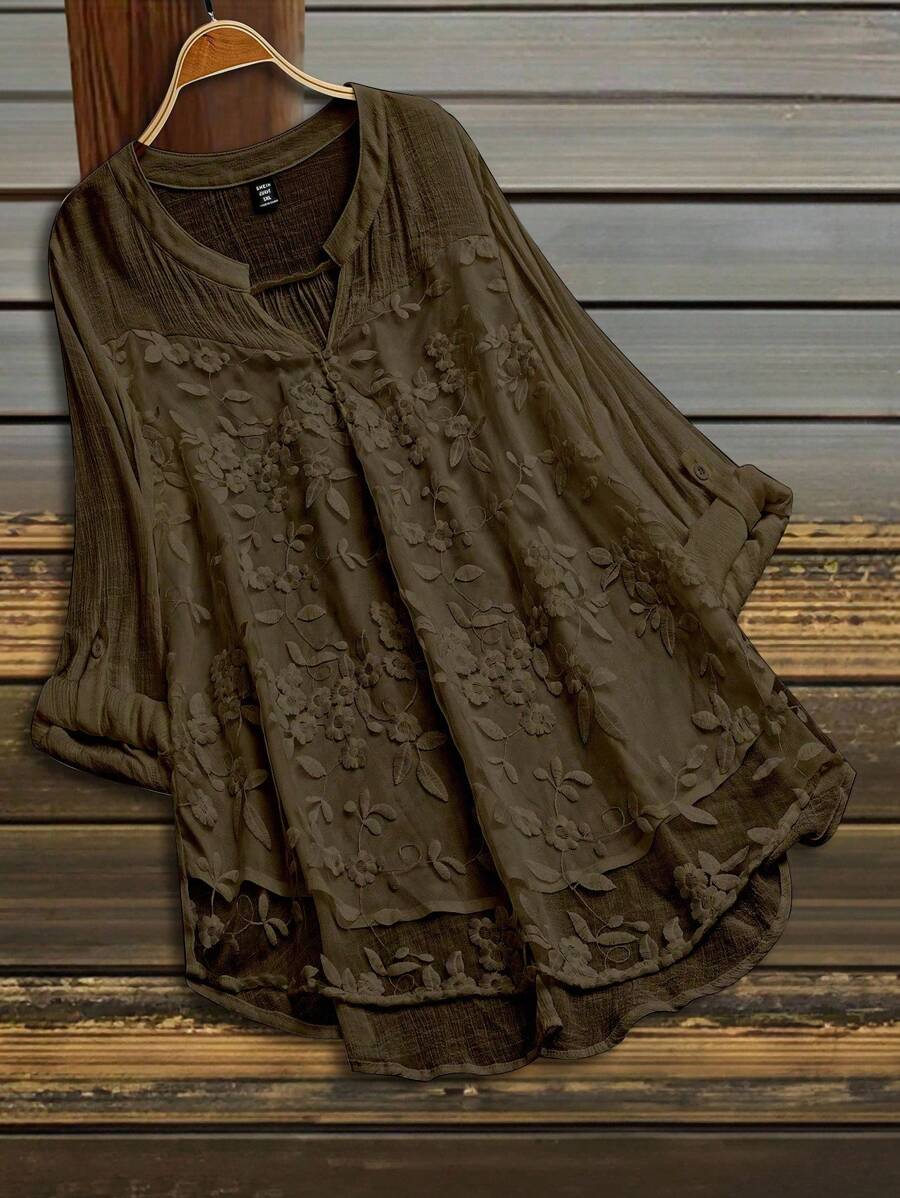 SHEIN LUNE 大码休闲纯色花卉刺绣缺口领衬衫 - 咖啡棕 - 查看 1