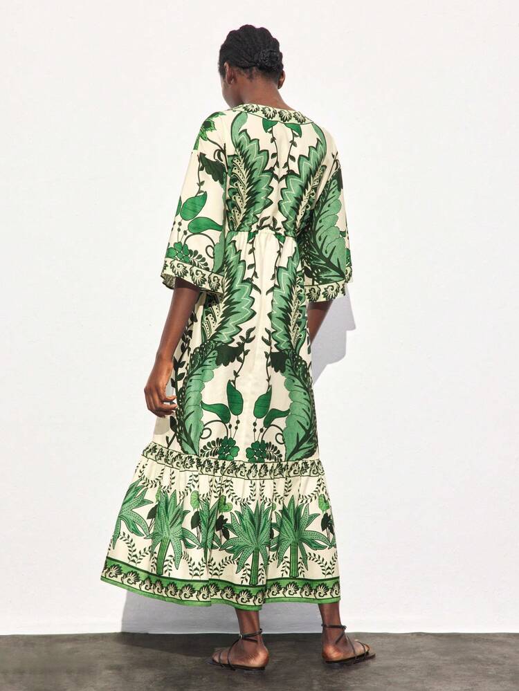 SHEIN Maija Women's Totem Print V-Neck Ruched Front Long Dress, Versatile For Urban Commute, Business, Casual, Office, Teacher Outfit, Elegant For Halloween, Christmas Party, Beach Holiday Beach Clothing, Bohemian Style Vacation Wear, All Season  Ins Celebrity Same Style Vacation Style, Exotic Atmosphere, Country Concert, Western Style Clothing, High-Grade Fabric, Comfortable And Breathable Low-Key And Durable Basic Style, All-Match And Suitable For Everyone, Street Fashion Wear, Coffee Shop Wear, Relaxed W