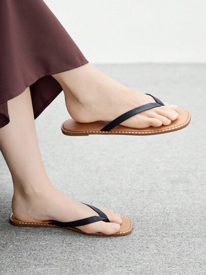 CUCCOO BIZCHIC Summer Casual Versatile Metal Edged Black Flip Flops