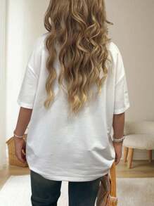 SHEIN CURVE+ 大码女式圆领落肩短袖心形刺绣T恤 - 白色 - 查看 2