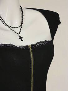 SHEIN ICON Y2k Summer Going Out Burgundy Goth Women's Casual Zipper Crew Neck T-Shirt, Minimalist & Fashionable, Suitable For Summer - Black - View 6