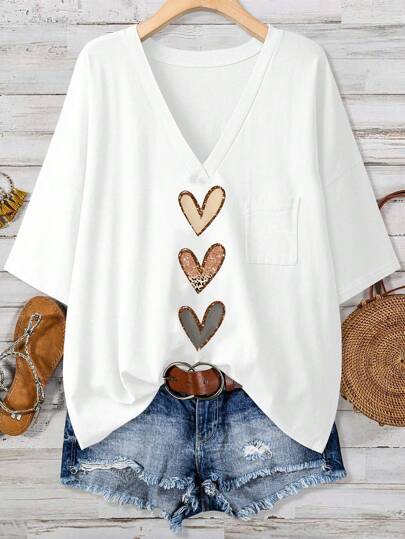 EMERY ROSE Plus Size White Women's Heart Print V-Neck Short Sleeve T-Shirt,Summer Casual Everyday Tops,Back To School Homecoming Holiday Vacation Shirt
