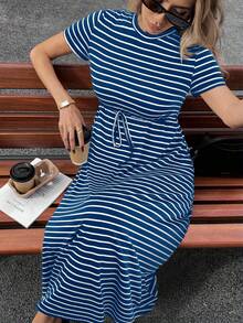 Siren Gaze 女式条纹圆领短袖抽绳腰口袋休闲中长连衣裙