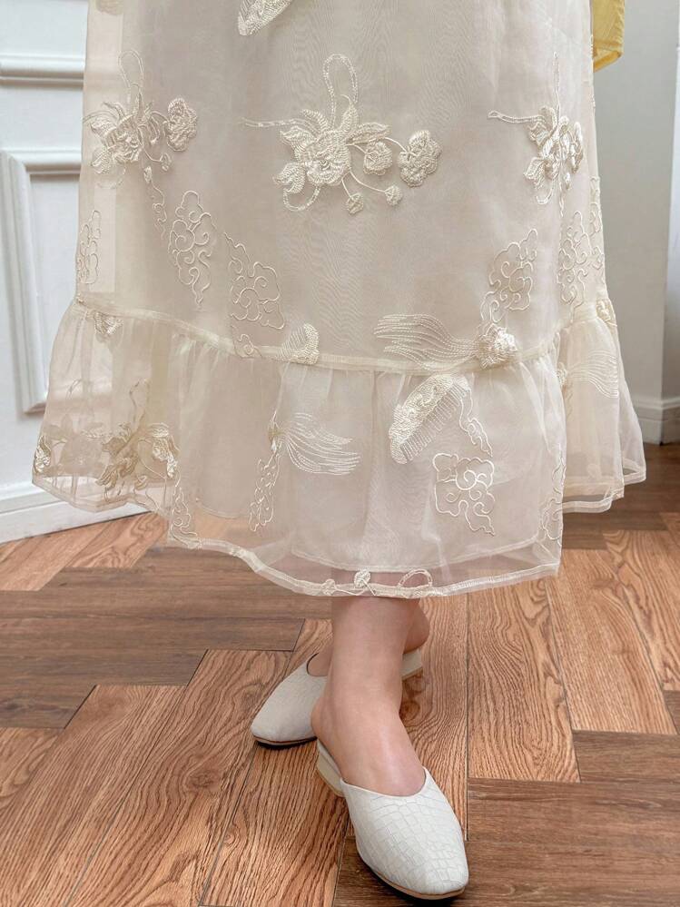 SHEIN LUNE Plus Size Elegant Flower Embroidery Mesh Skirt, Summer Gauze Clothing Women Yellow Sheer Top White Embroidered Vacation Outfits Woman Elegant Dresses For Women Teacher Outfits For Women White Outfits For Women Streetwear Korean Style Kawaii Fall Women Clothes Back To School Clothes Streetwear Vintage Old Money - White - View 7