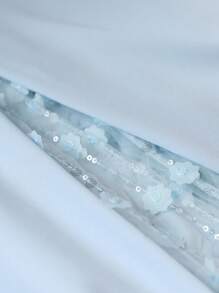 Yasmyna 女式纯色后背花卉装饰立领长袖优雅阿拉伯风长裙 - 淺藍色 - 查看 4