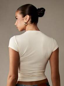 MISSGUIDED 爱是答案婴儿 T 恤复古 70 年代风格图案印花短袖修身短款上衣节日夏季 Y2K 街头潮流 T 恤 - 杏色 - 查看 2