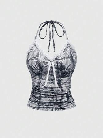 Top corto con estampado de camuflaje de hojas secas, escote de halter y ribete de encaje, estilo Y2K baddie