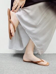 CUCCOO BIZCHIC Casual Vacation Beach Fashion Minimalist Metal Edged Brown Flip Flops