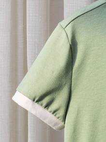 SHEIN Bộ 2 chiếc/bộ áo thun cổ đứng thoải mái cho bé trai màu tương phản thời trang thường ngày đa năng hàng ngày áo thun dệt kim và quần short dệt, thích hợp cho mùa xuân/hè, hàng ngày, thể thao, đi chơi, đi học, tụ tập, ngày lễ, biểu diễn và chụp ảnh - Màu xanh Bạc hà - Xem 4