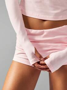 MISSGUIDED 秋冬款校园风两件套家居服套装，含长袖短款上衣和褶饰高腰短裤 - 粉色 - 查看 5