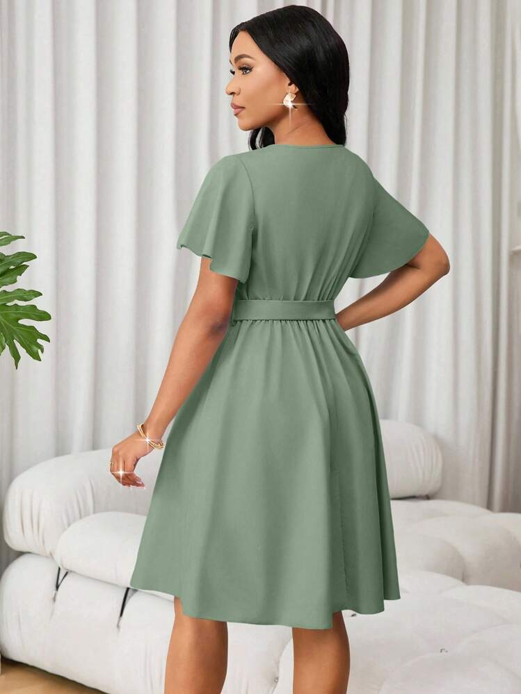 SHEIN Ladiora Vestido mini elegante de manga corta con volantes en el bajo y corte evasé de un solo color para mujer - verde menta - Añade 2