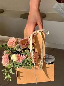 Brown&Pink Kraft Paper Flower Bouquet Gift Bags Paper Material, Handle Drink Carrier For 2 Cup Floral Wrap Packing Box Paper Holder Basket - Perfect For Valentine's, Mother's Day & Wedding Decorations, Birthday Gifts For Men, Valentine Box, Men Gift Box, Gift For Man, Gift Bags Bulk, Blue Gift Bag, Valentines, Valentine's Day, Valentines Gifts, For Mother's Day, Bridesmaid Gifts, Graduation Gifts, Birthday Gifts, Wedding Gifts,Birthday,Bride,Wedding