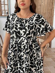 SHEIN LUNE 大码夏季休闲全身印花圆领荷叶边下摆连衣裙毕业礼服 - 黑色 - 查看 7