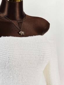 Bộ 2 món áo trễ vai tay dài gợi cảm thời trang cỡ lớn và chân váy mini - Màu Khaki - Xem 6