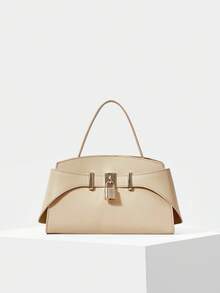 MOTF PREMIUM حقيبة يد بتفاصيل قفل الموضة