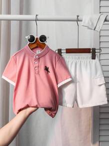 SHEIN 2pcs/Set Young Boys Comfortable Stand Collar Contrast Color Casual Fashion Everyday Matching Knit Polo Shirt And Woven Shorts, Suitable For Spring/Summer, Suitable For Daily Wear, Sports, Outdoor, School, Party, Holiday, Photo Shooting - Pink - View 3