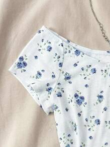 SHEIN 少女夏季白色花朵露肩休闲日常T恤，居家，学校花朵T恤 - 藍白色 - 查看 4