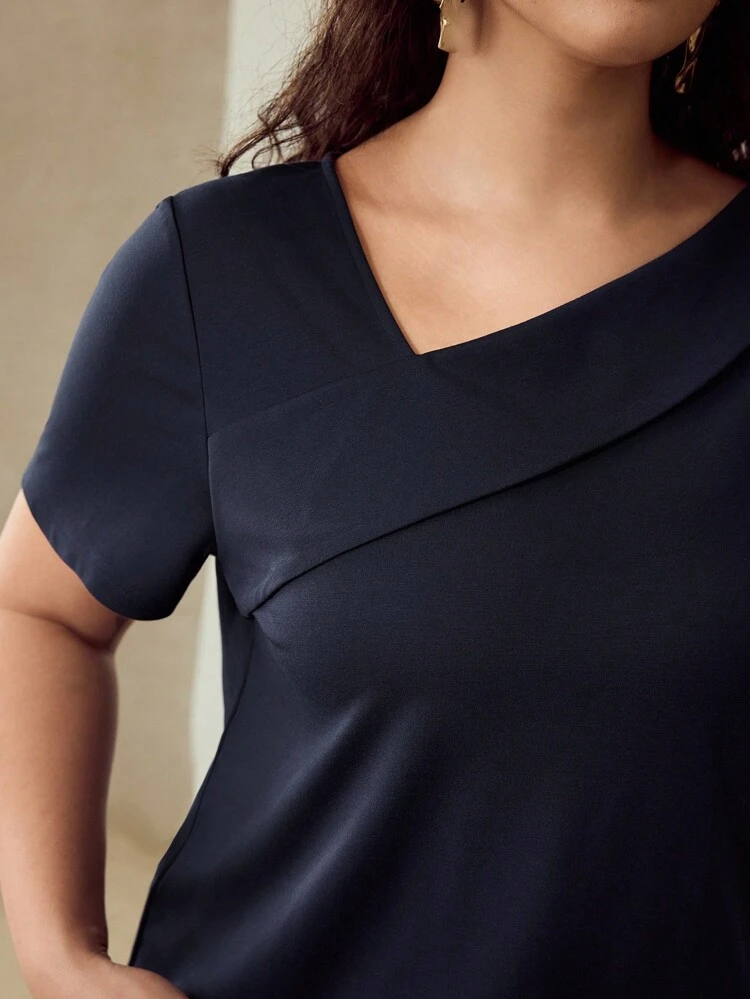 PLUS SIZE SOLID ASYMMETRICAL NECK SHORT SLEEVE TEE