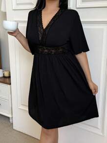 SHEIN 大码性感V领蕾丝拼布睡袍 - 黑色 - 查看 4