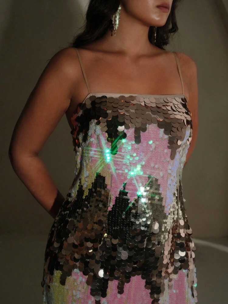 Vestido Longo de Festa com Amarração, Contraste de Cores e Contas