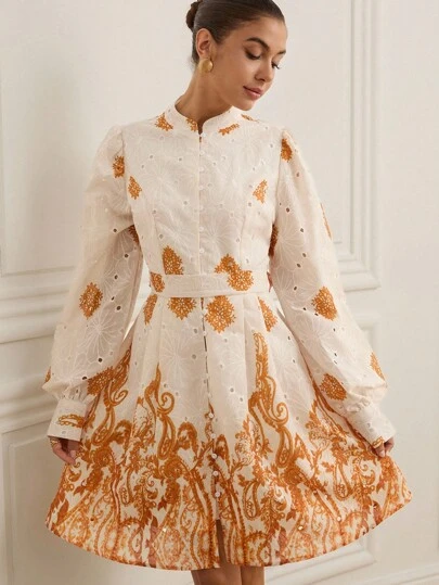 Aveloria Rosie Robe à col montant, manches courtes, boutonnée devant, avec ceinture en même tissu, style coloré façon coton perforé et brodé, style sud de la France, pour femmes, printemps